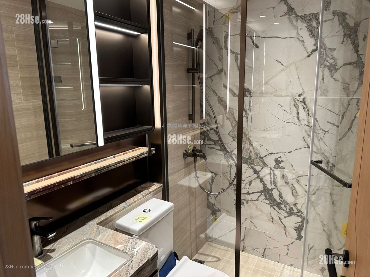 高临 租盘 1 房 , 1 浴室 272 平方尺