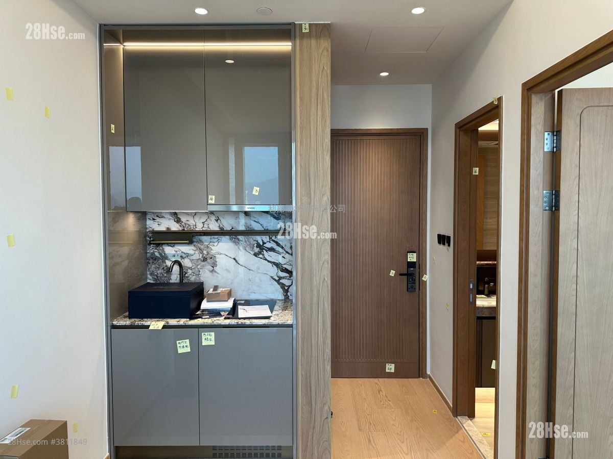 高临 租盘 1 房 , 1 浴室 272 平方尺