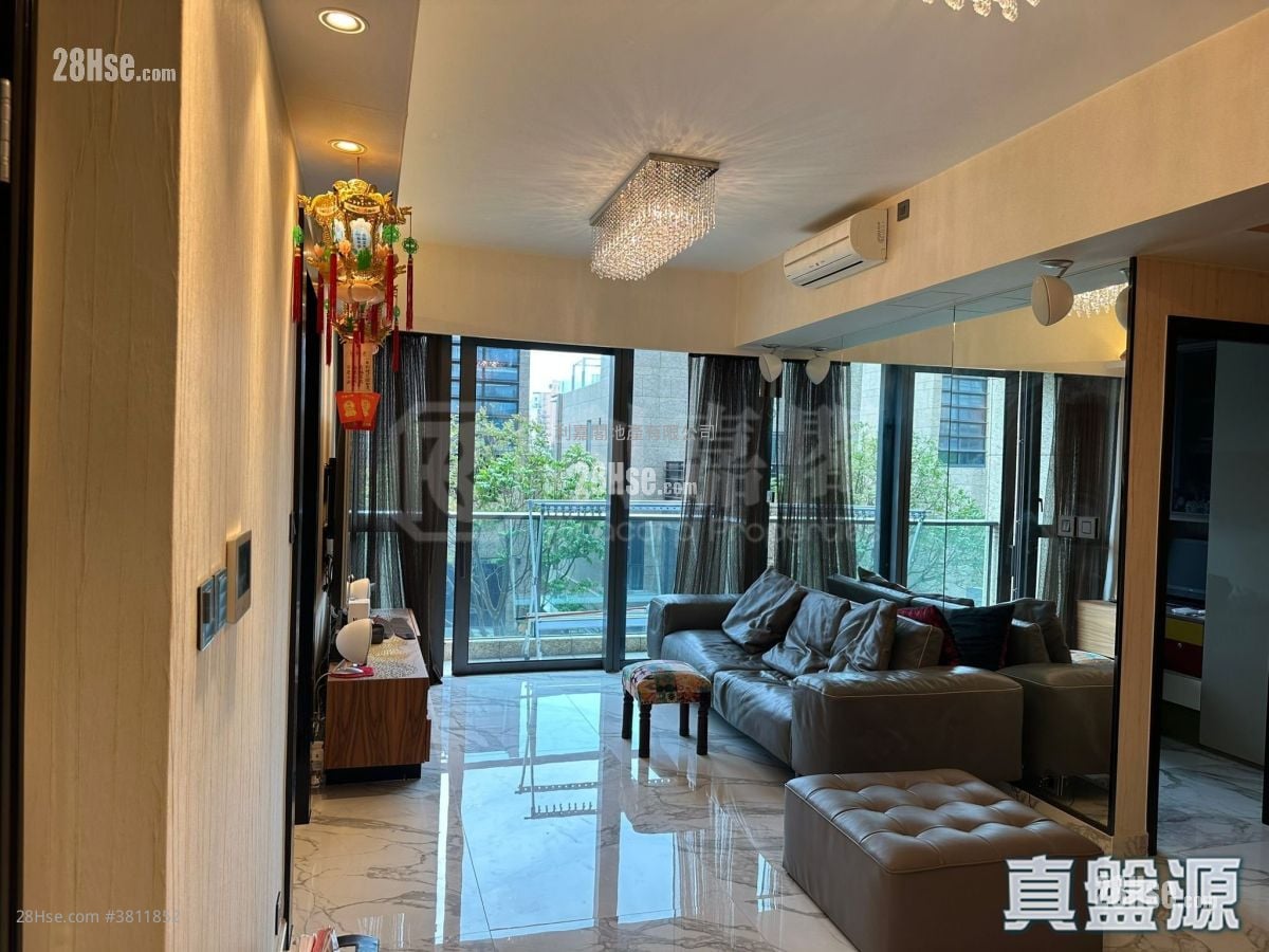 Ultima Rental 3 Bedrooms 1,143 ft²