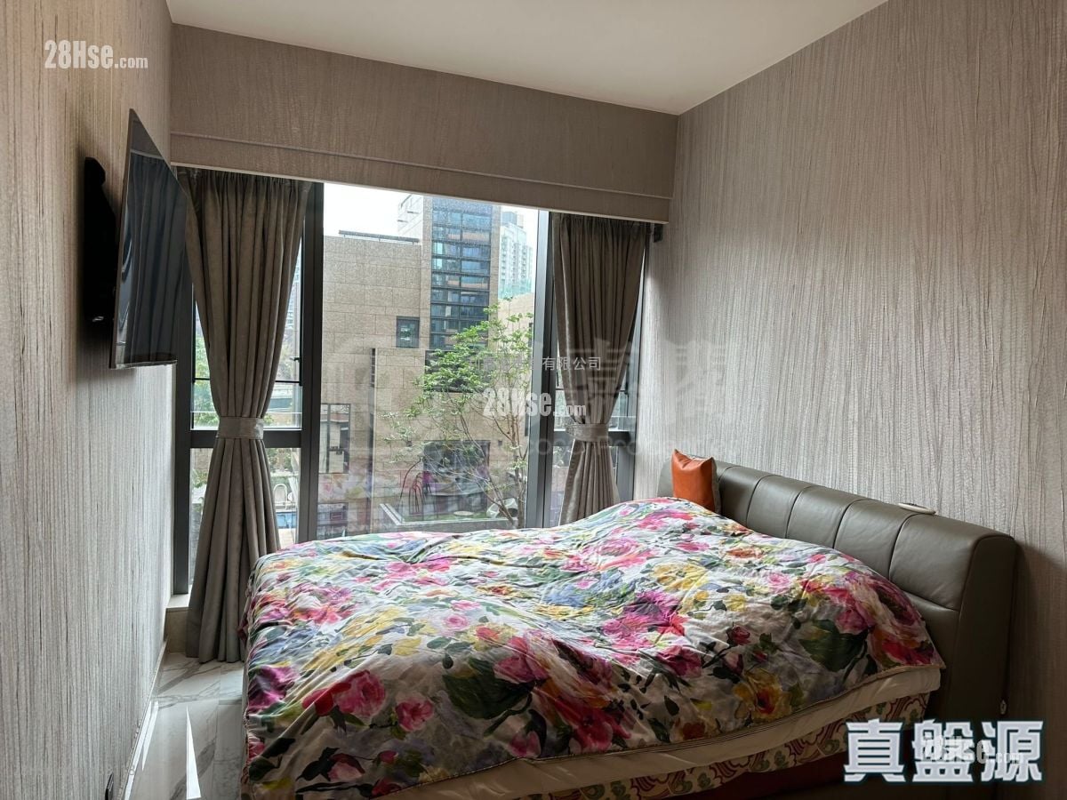 Ultima Rental 3 Bedrooms 1,143 ft²