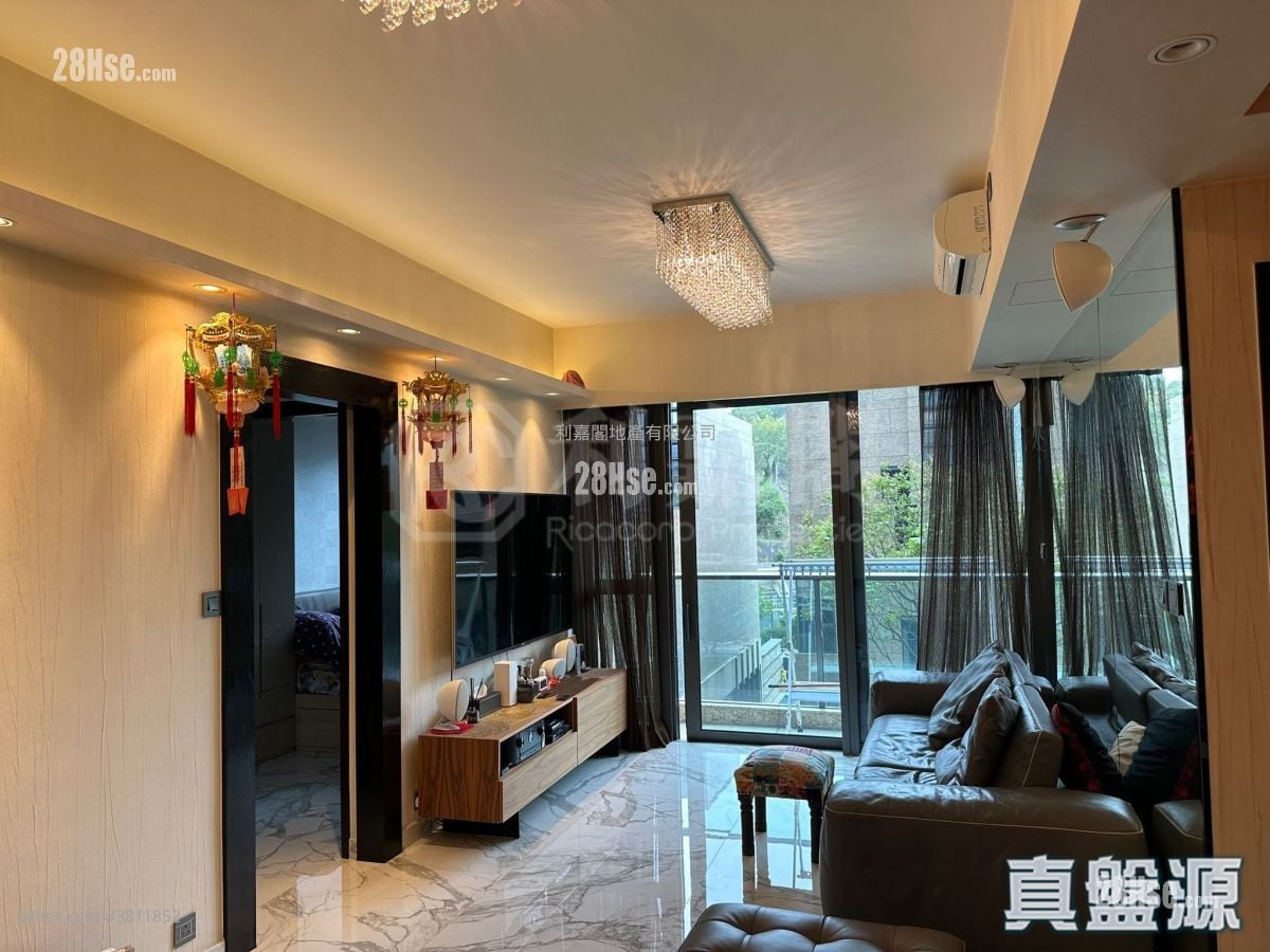 Ultima Rental 3 Bedrooms 1,143 ft²