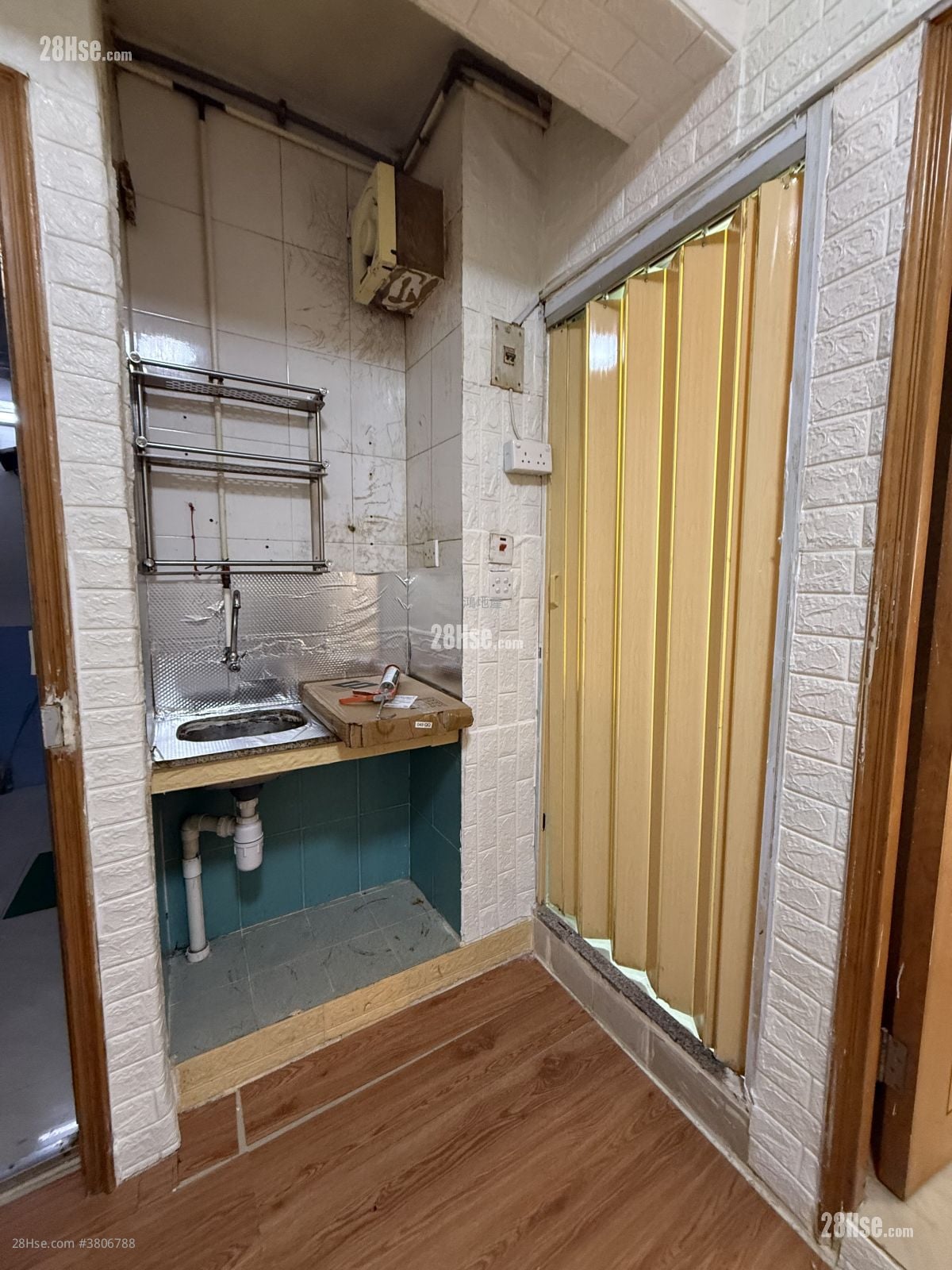 文苑楼 租盘 1 房 , 1 浴室 160 平方尺