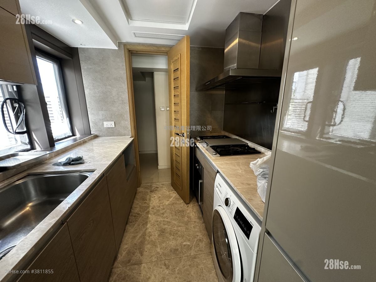 Crescendo Sell 4 Bedrooms , 5+ Bathrooms 1,646 ft²