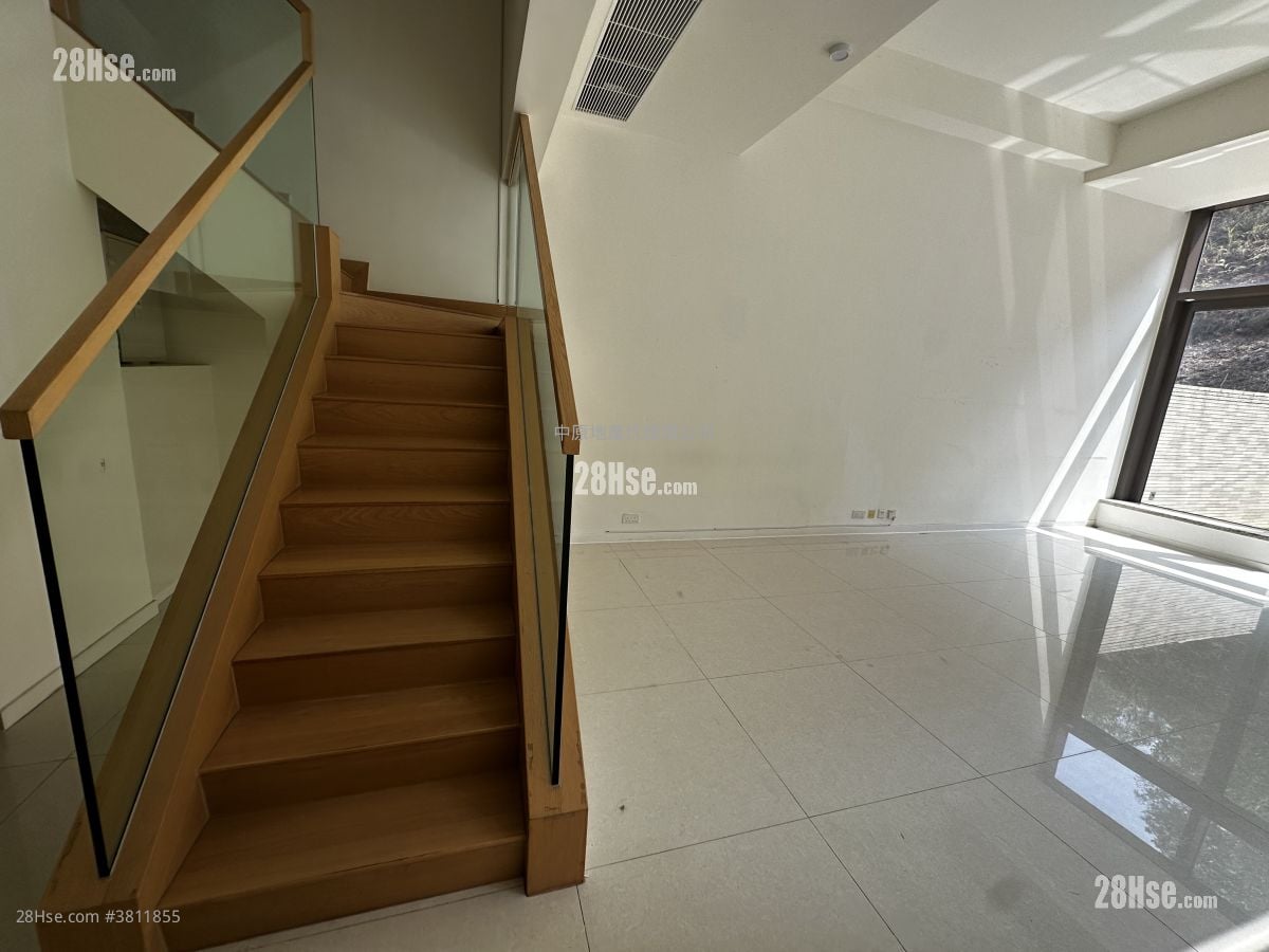 Crescendo Sell 4 Bedrooms , 5+ Bathrooms 1,646 ft²