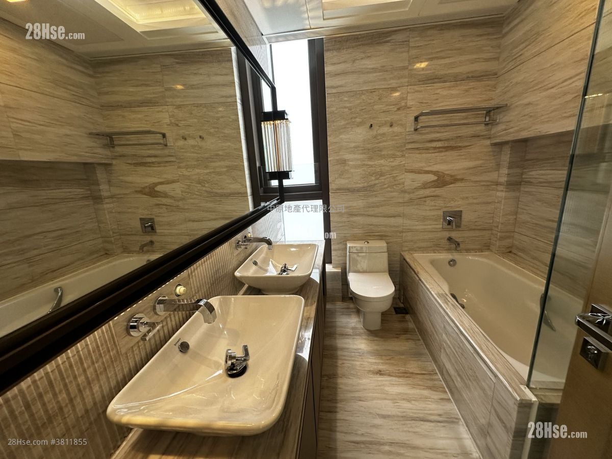 Crescendo Sell 4 Bedrooms , 5+ Bathrooms 1,646 ft²