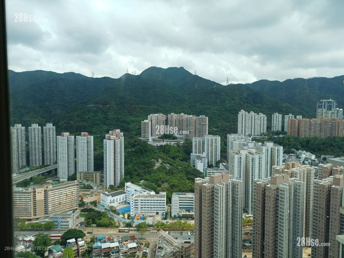 名城 售盘 4 房 , 3 浴室 1,039 平方尺