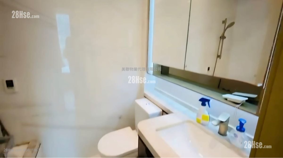 Mayfair By The Sea 8 Rental 3 Bedrooms , 2 Bathrooms 682 ft²