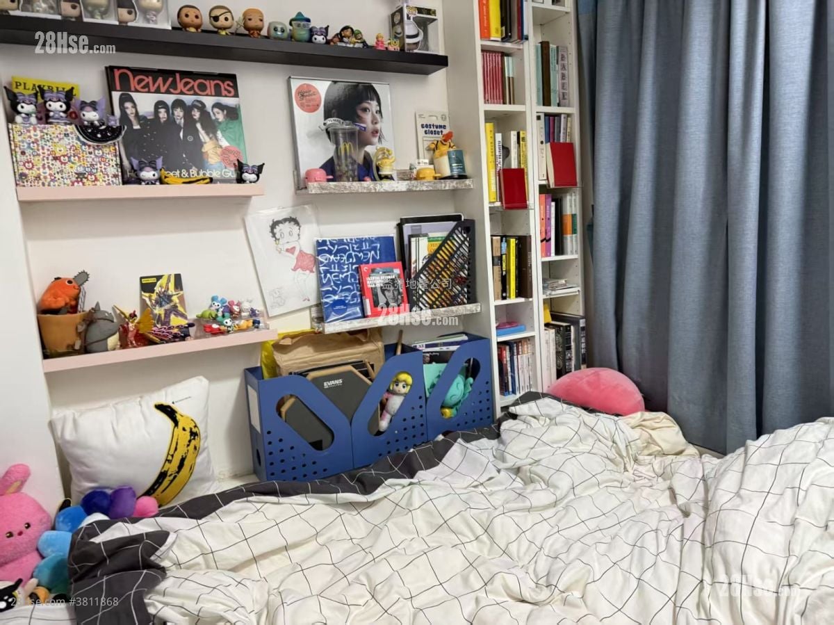 Cheong Yu Building Sell 3 Bedrooms , 1 Bathroom 368 ft²