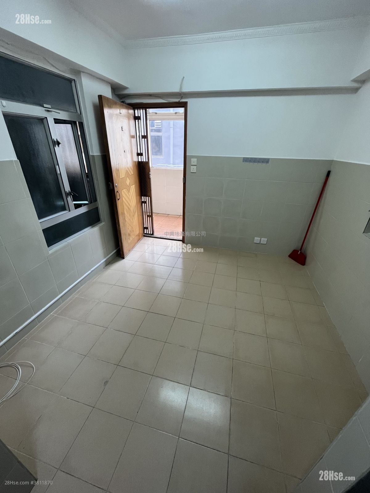 儉德大廈 租盤 2 房 , 1 廁所 300 平方呎