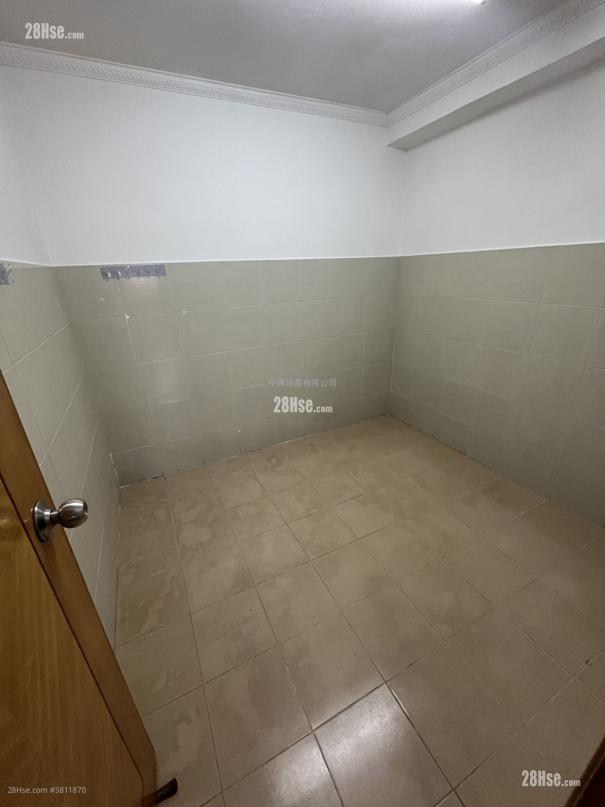 儉德大廈 租盤 2 房 , 1 廁所 300 平方呎