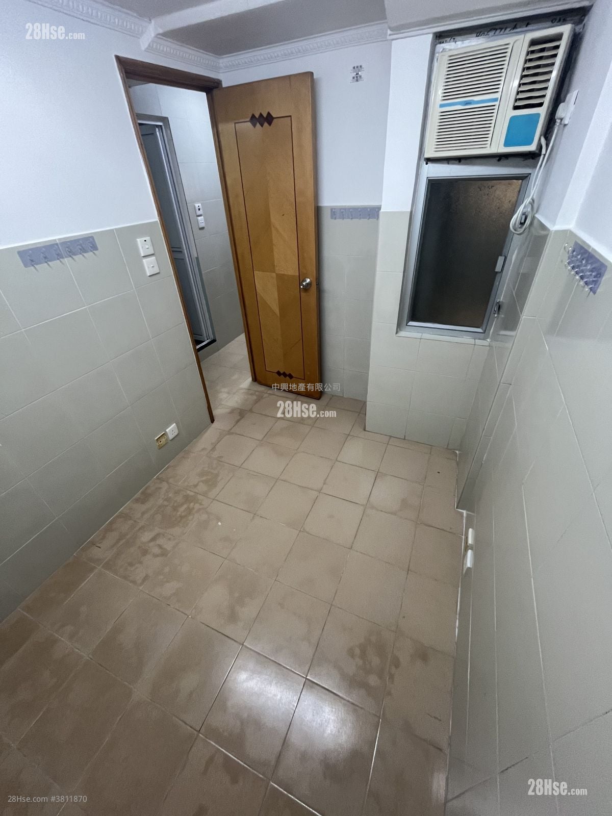 儉德大廈 租盤 2 房 , 1 廁所 300 平方呎