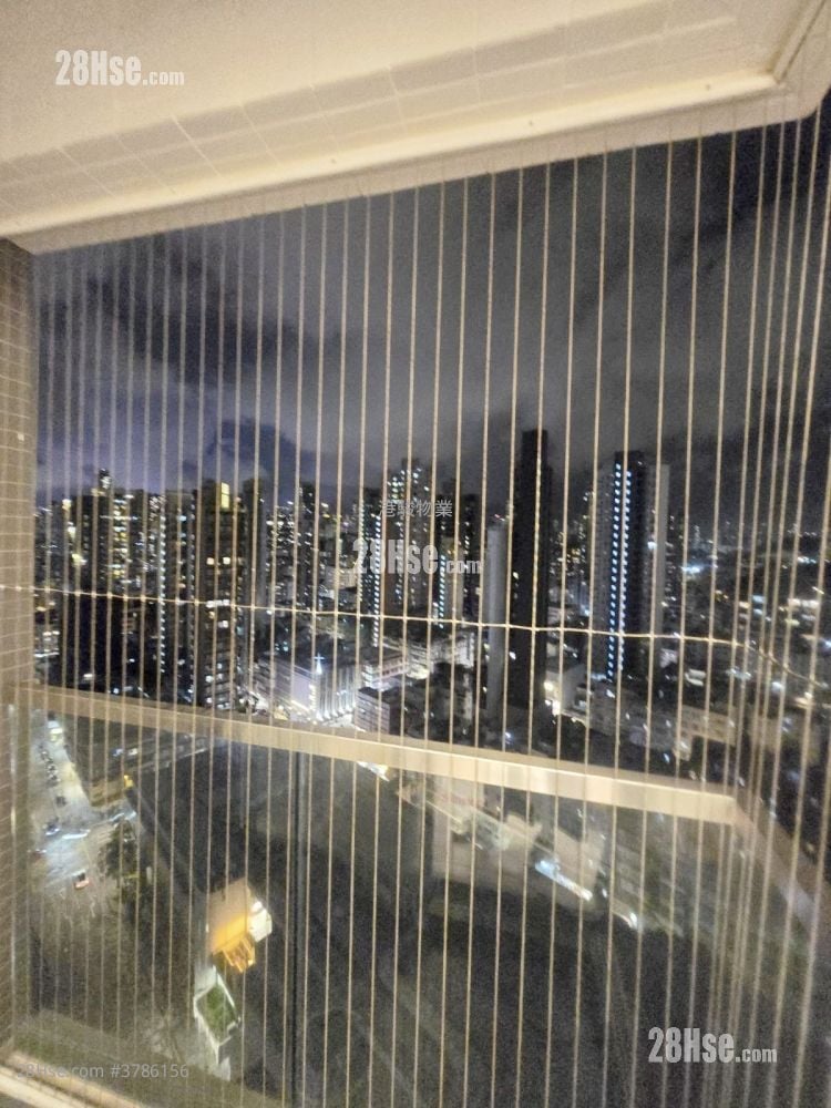 Billionnaire Avant Rental 3 Bedrooms , 2 Bathrooms 628 ft²