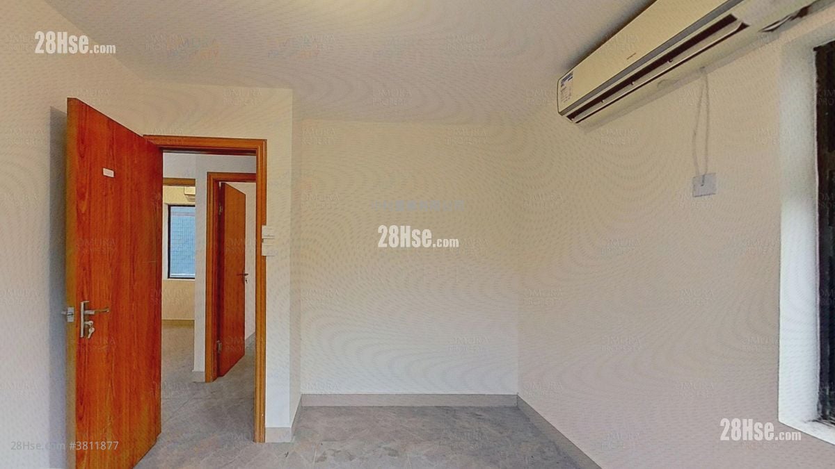 master room: Ha Che Sell 3 Bedrooms , 1 Bathroom 625 ft²