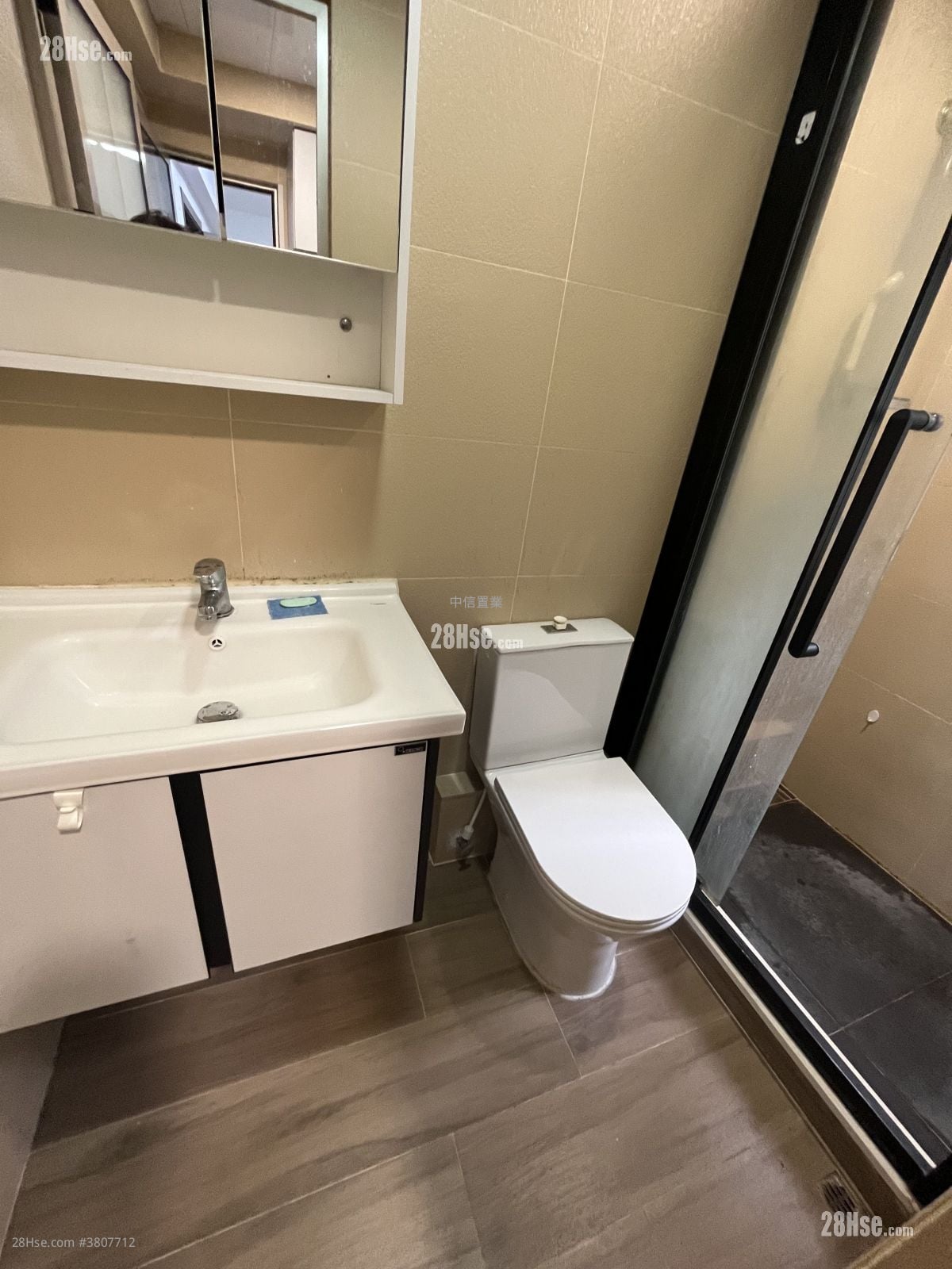 建安大厦 租盘 2 房 , 1 浴室 319 平方尺