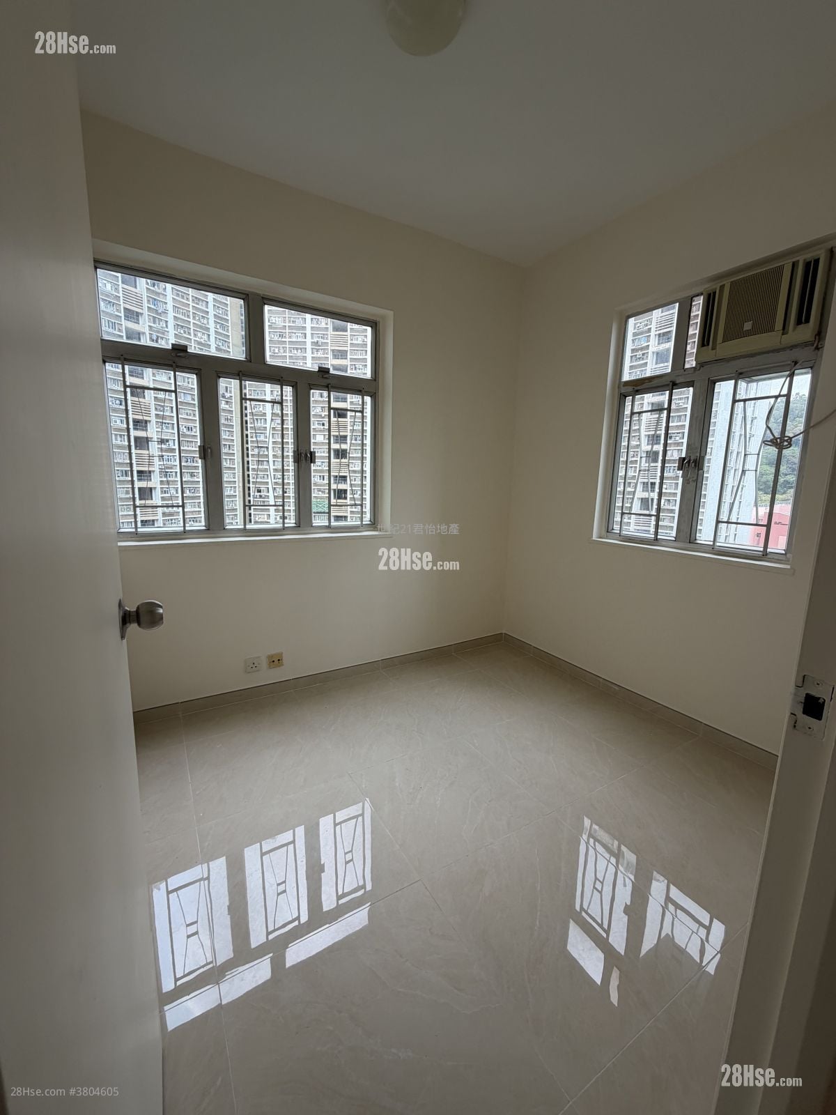 Connie Towers Rental 2 Bedrooms , 1 Bathroom 440 ft²