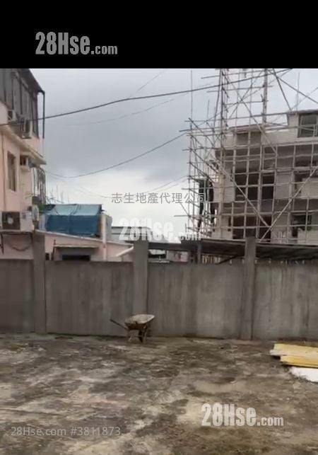 Land Rental 1,500 ft²