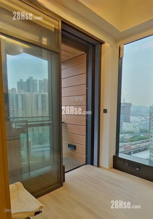 The Quinn Square Mile Sell 1 Bedroom , 1 Bathroom 328 ft²