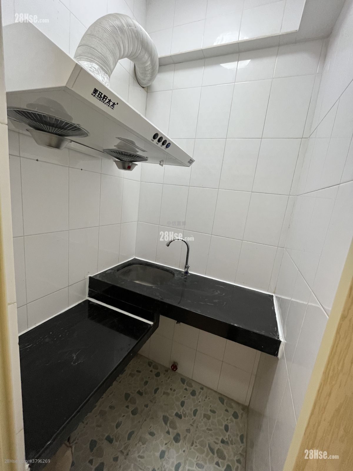 唐楼 租盘 1 房 , 1 浴室 200 平方尺