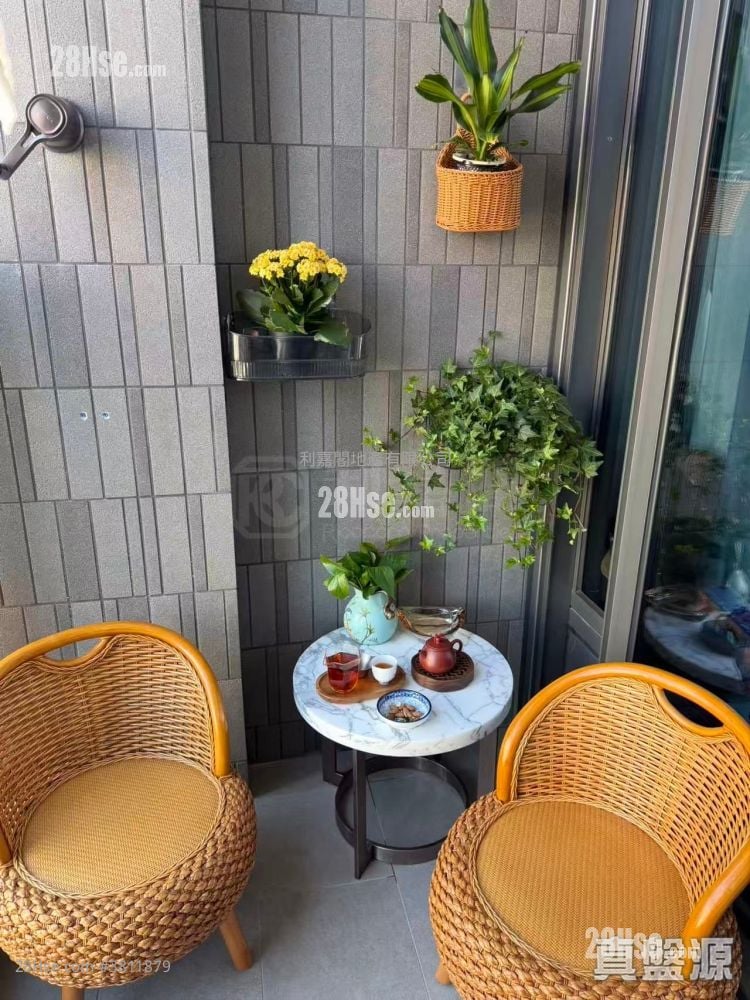 朗天峰 售盘 1 房 285 平方尺