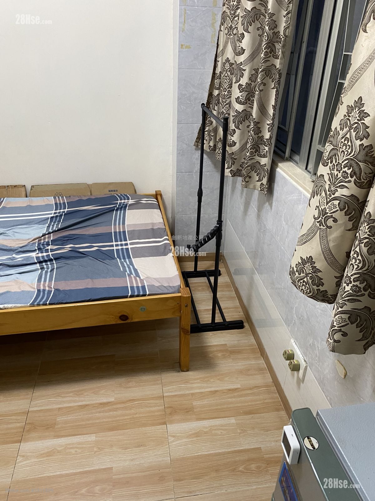 万兴大厦 租盘 开放式间隔 , 1 浴室 100 平方尺