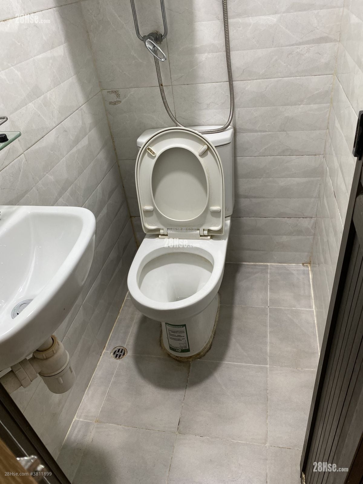 万兴大厦 租盘 开放式间隔 , 1 浴室 100 平方尺