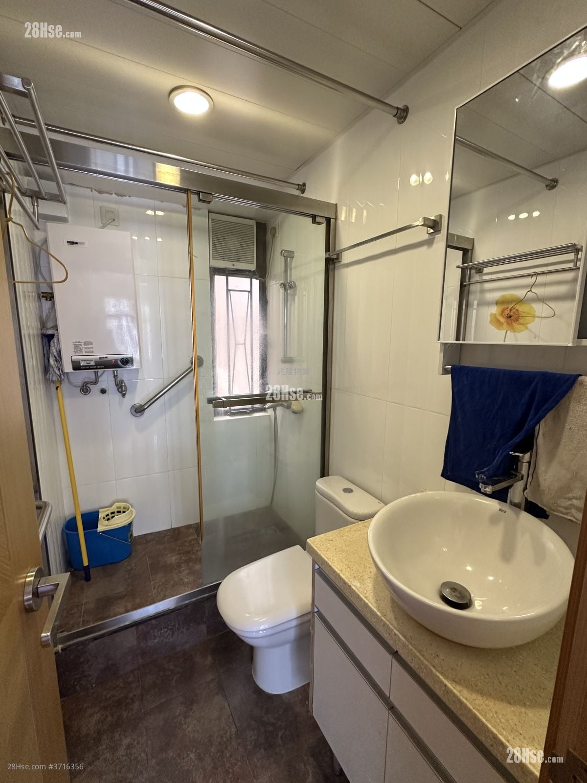 Harbour Court Rental 2 Bedrooms , 1 Bathroom 614 ft²