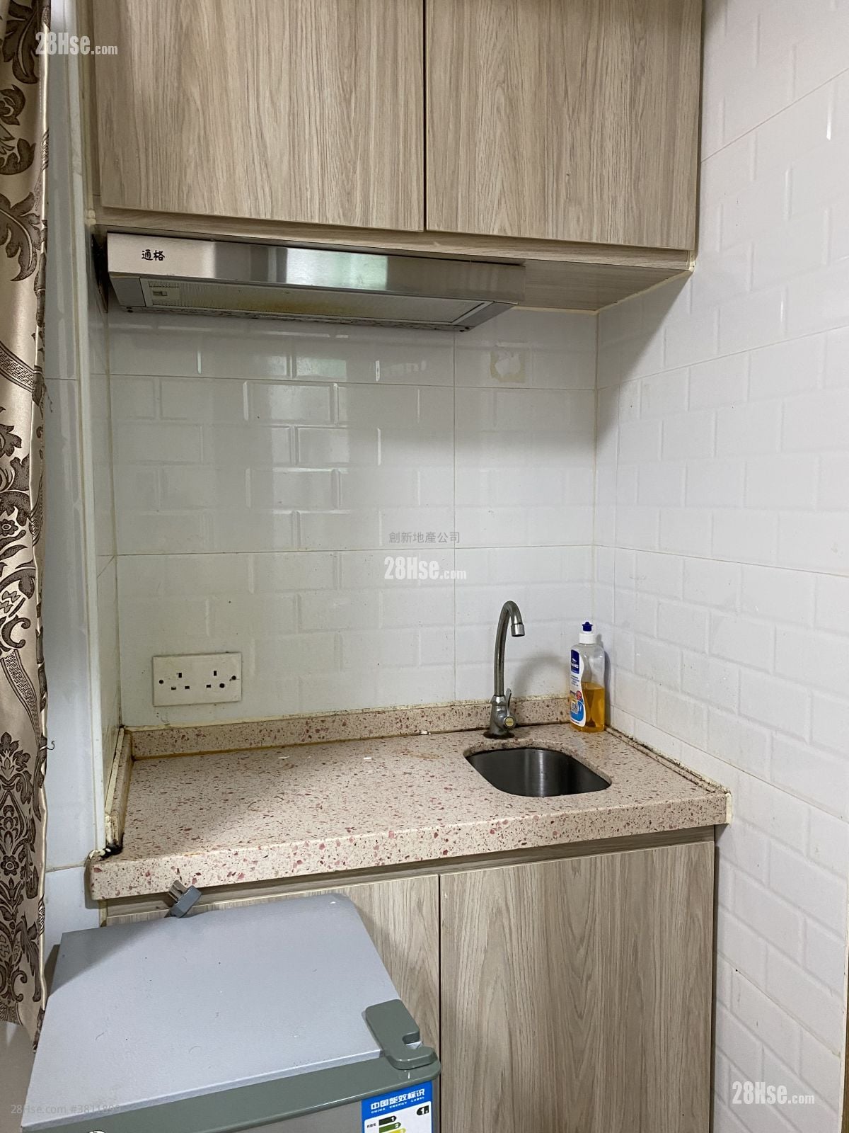 万兴大厦 租盘 开放式间隔 , 1 浴室 100 平方尺