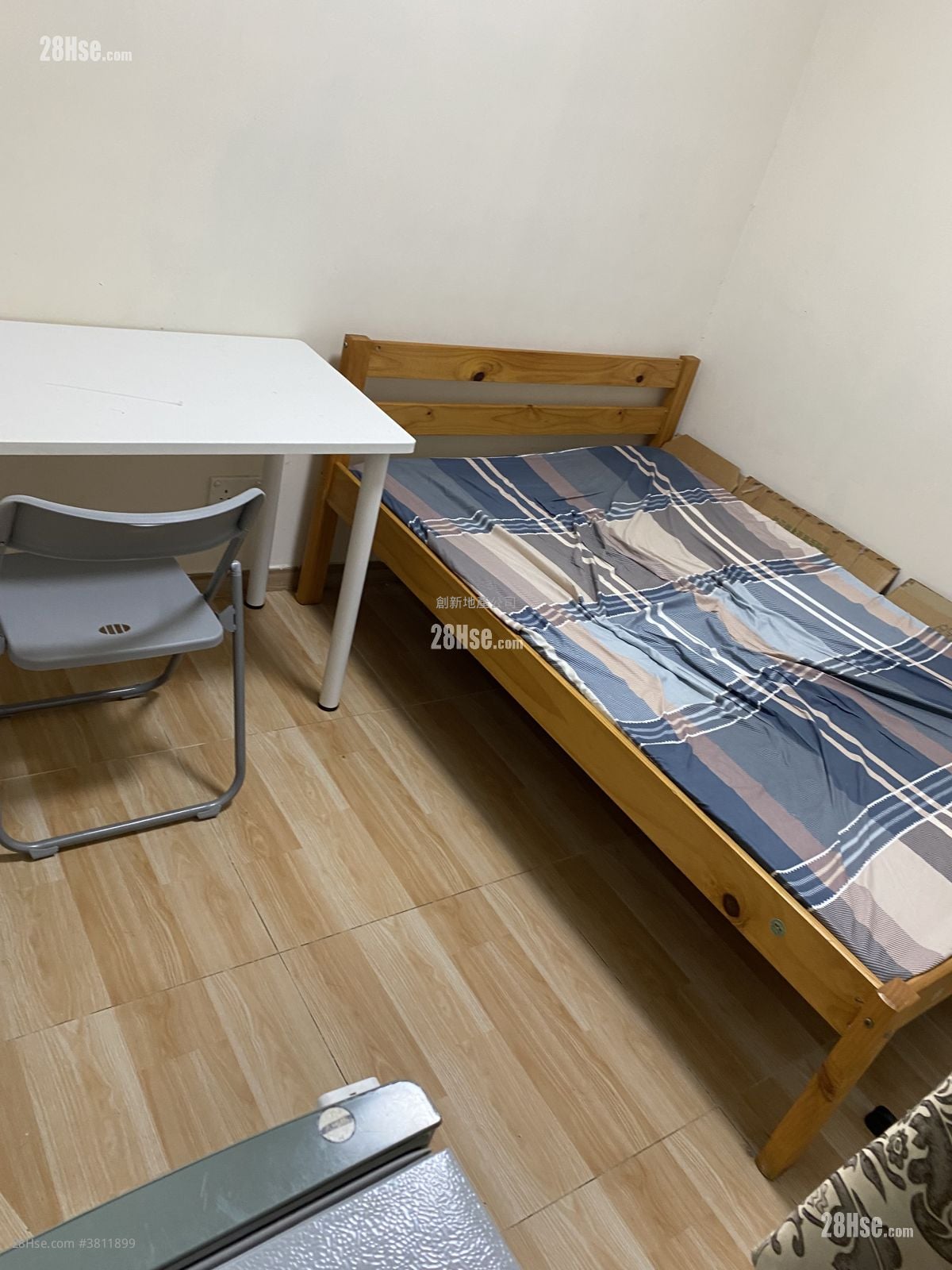 万兴大厦 租盘 开放式间隔 , 1 浴室 100 平方尺