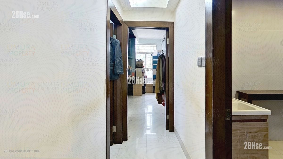 厅: 丽城花园 售盘 3 房 , 2 浴室 668 平方尺