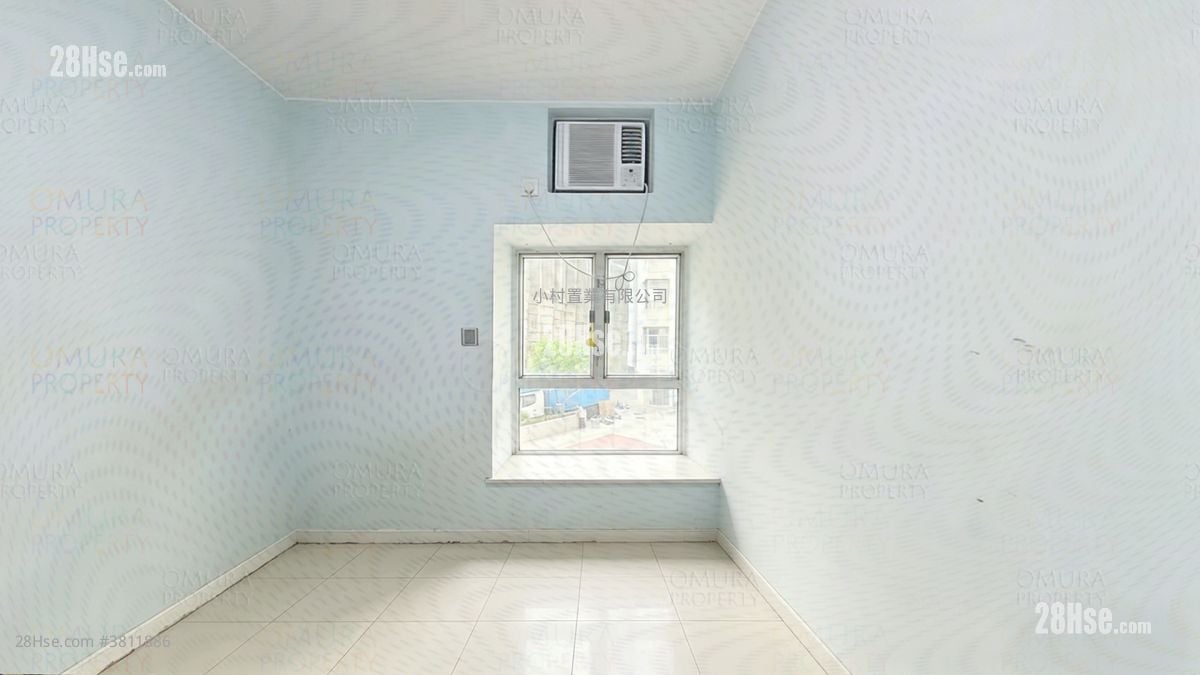 睡房 2: 丽城花园 售盘 3 房 , 2 浴室 668 平方尺