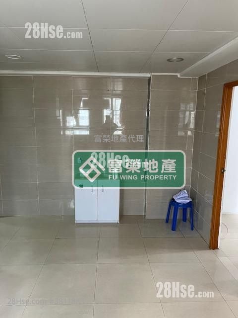 Yuen Fat Building Sell 2 Bedrooms 342 ft²