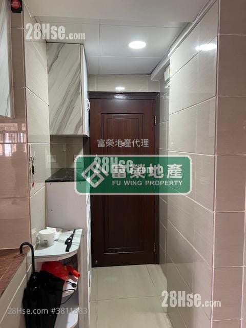 Yuen Fat Building Sell 2 Bedrooms 342 ft²