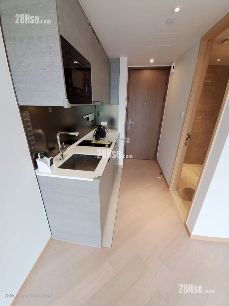 Upper East Rental Studio , 1 Bathroom 197 ft²