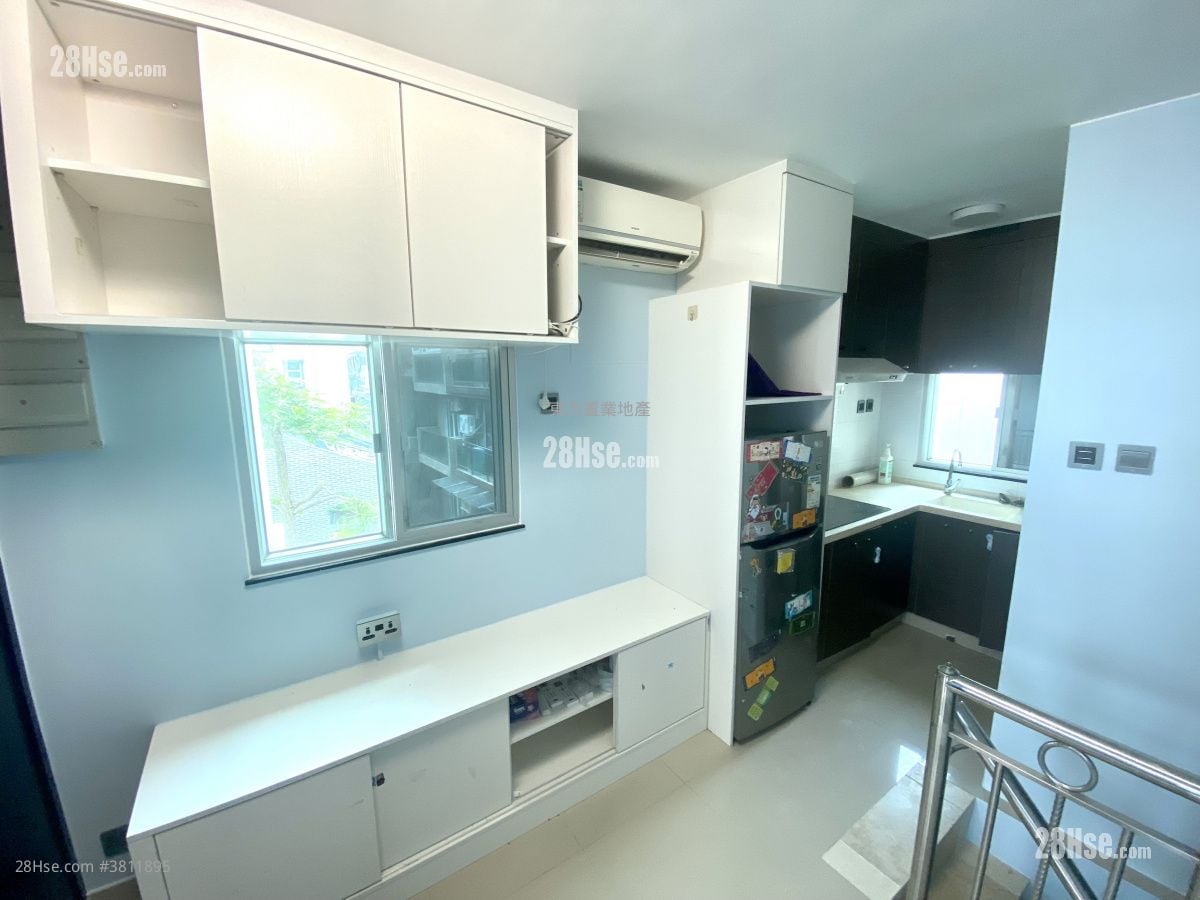 Village Sell 2 Bedrooms , 1 Bathroom 300 ft²