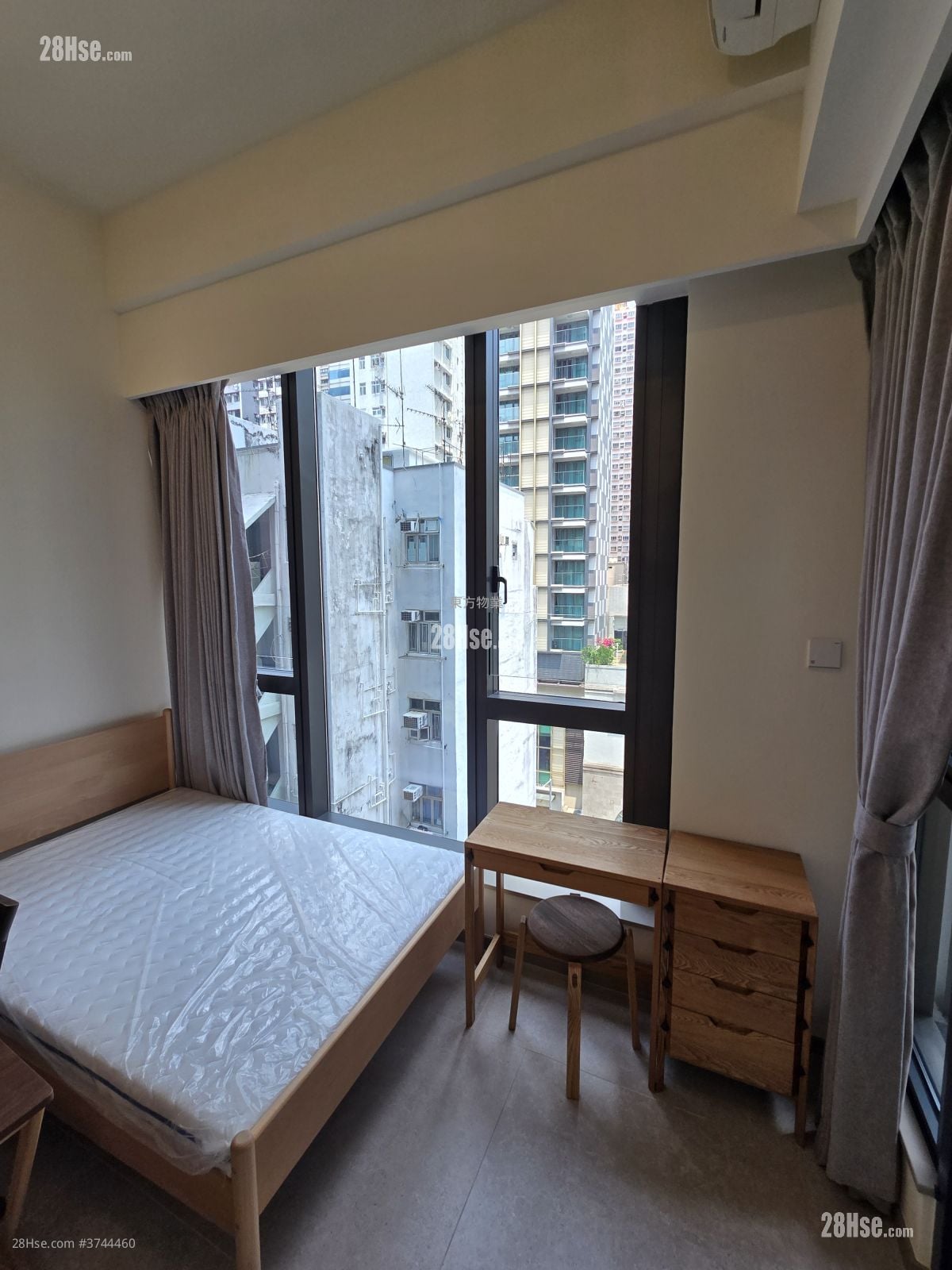 Kennedy 38 租盘 开放式间隔 , 1 浴室 264 平方尺