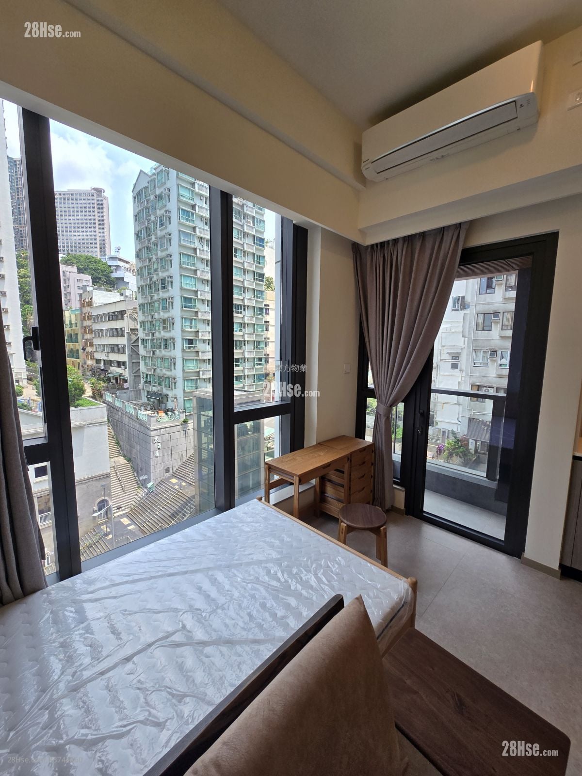 Kennedy 38 租盘 开放式间隔 , 1 浴室 264 平方尺