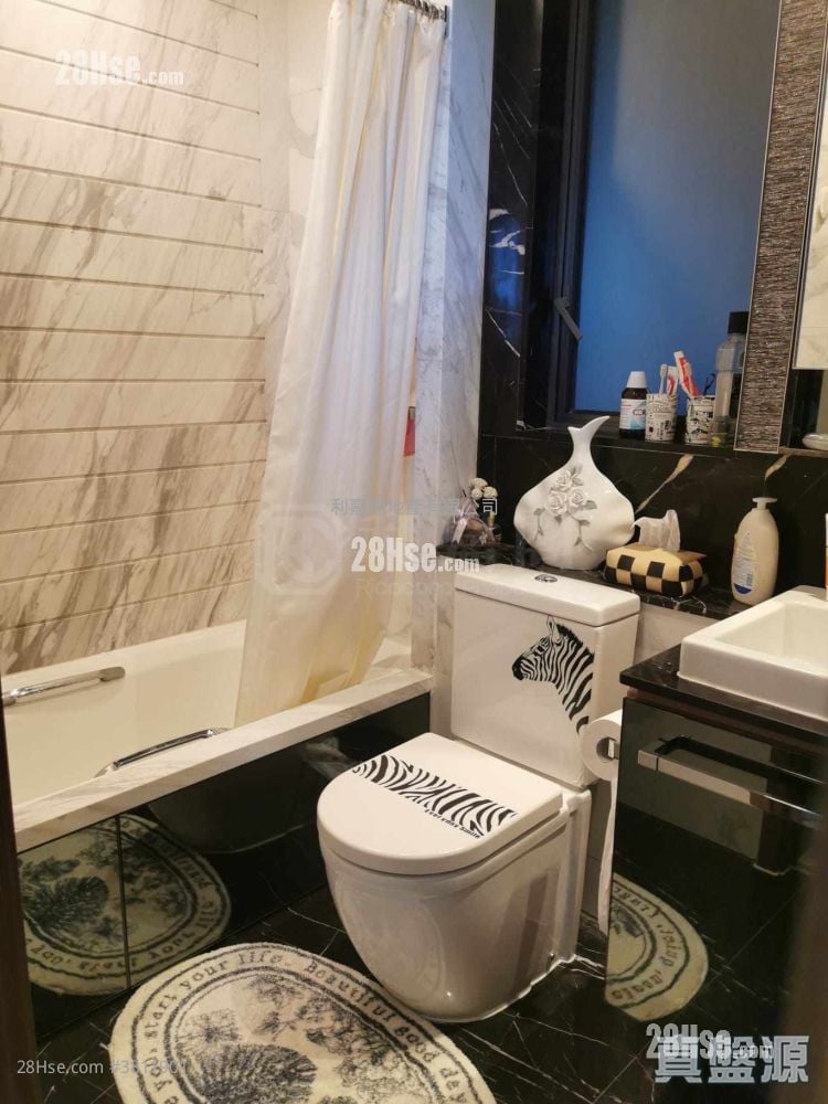 Grand Yoho Sell 3 Bedrooms , 1 Bathroom 631 ft²