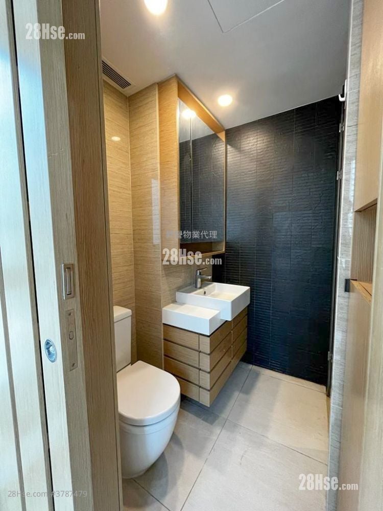 傲形 租盘 1 房 , 1 浴室 247 平方尺