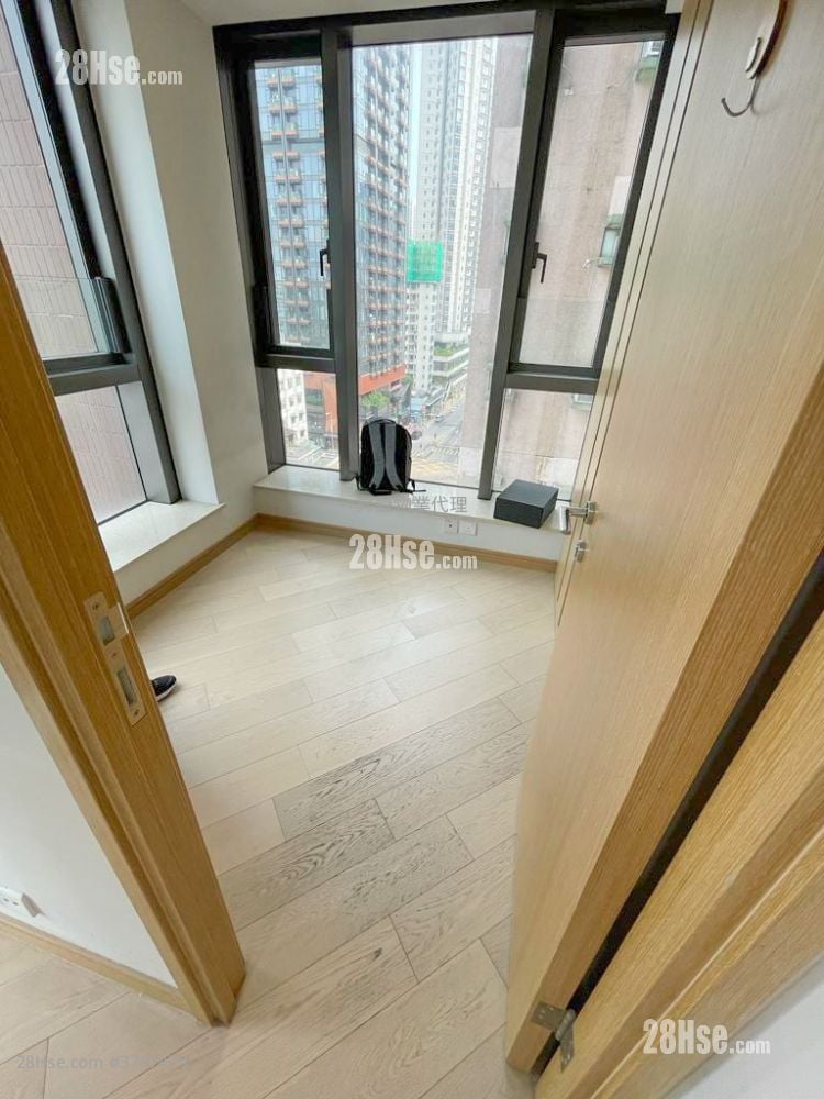 傲形 租盘 1 房 , 1 浴室 247 平方尺