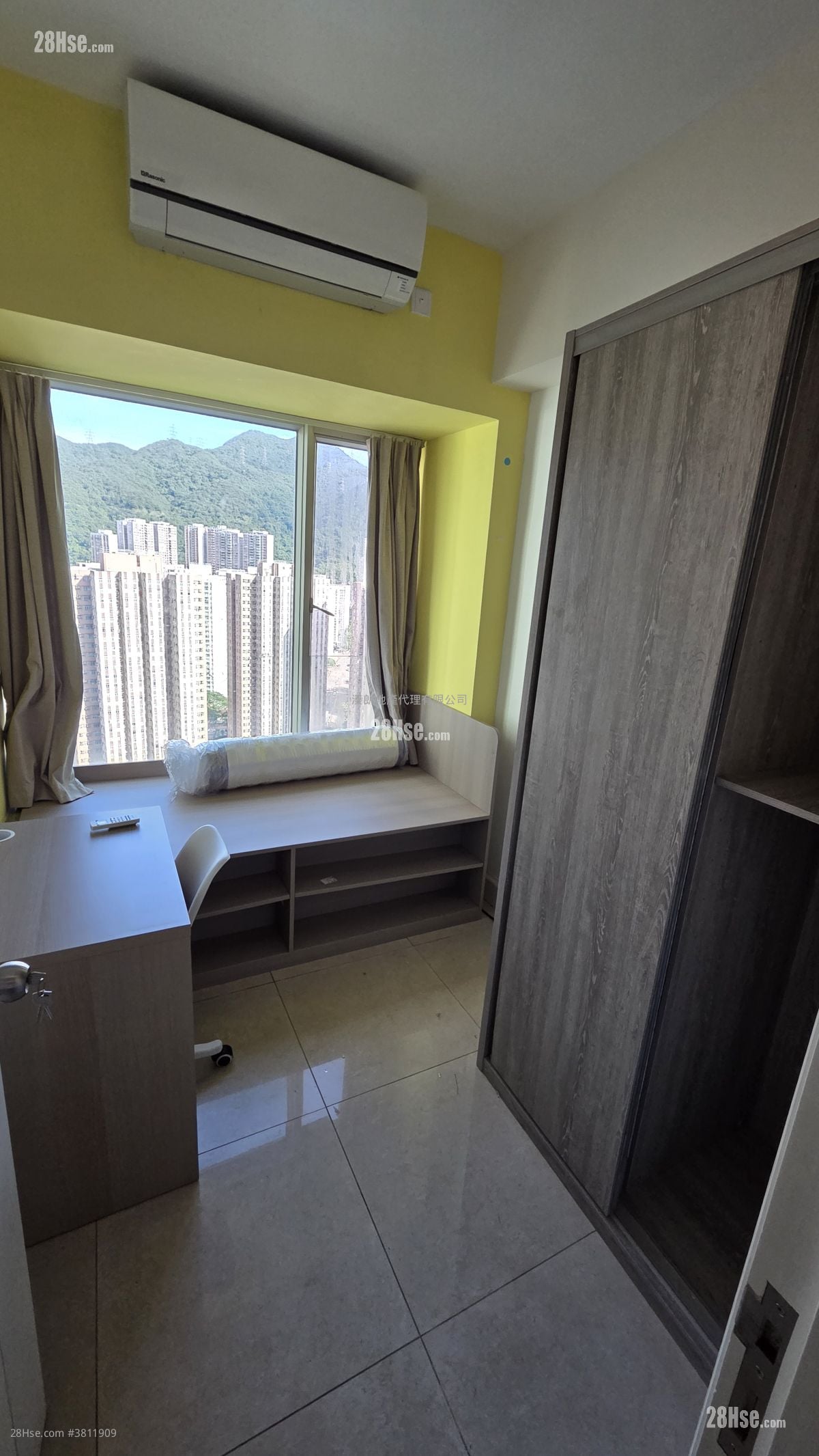 Festival City Rental 5+ Bedrooms , 2 Bathrooms 785 ft²