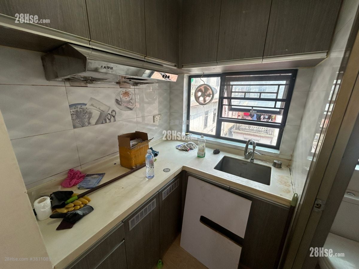 村屋 租盤 1 房 , 1 浴室 300 平方呎