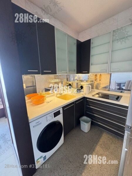 The Metropolis Residence Rental 2 Bedrooms 492 ft²