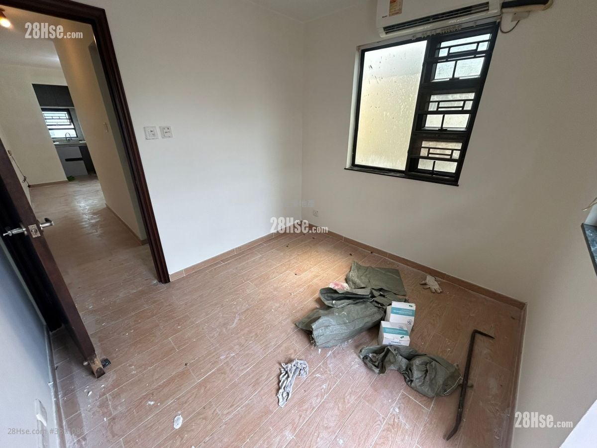 村屋 租盤 1 房 , 1 浴室 300 平方呎