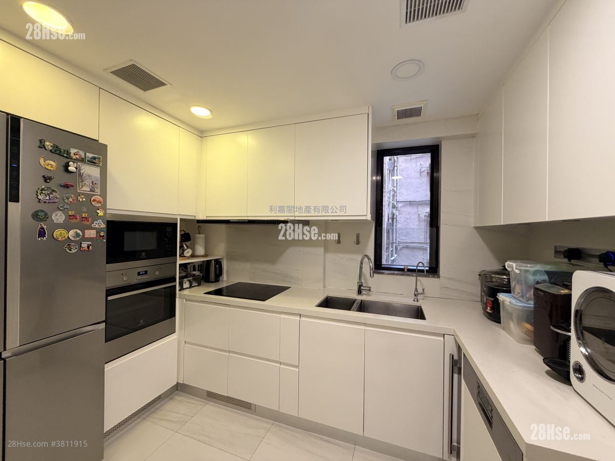 Grand Palisades Sell 3 Bedrooms , 2 Bathrooms 996 ft²