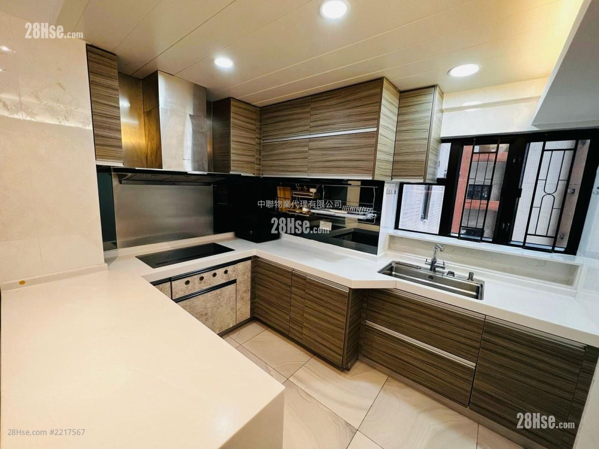 Parc Royale Sell 942 ft²