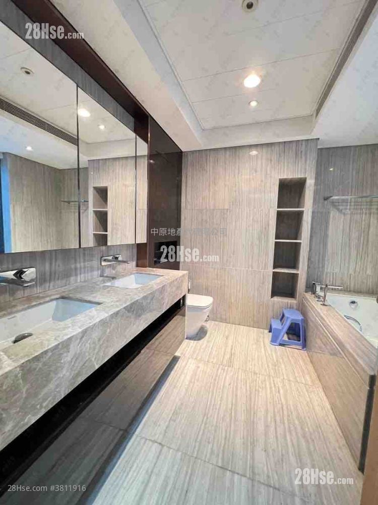 The Visionary Sell 5+ Bedrooms , 5+ Bathrooms 2,546 ft²