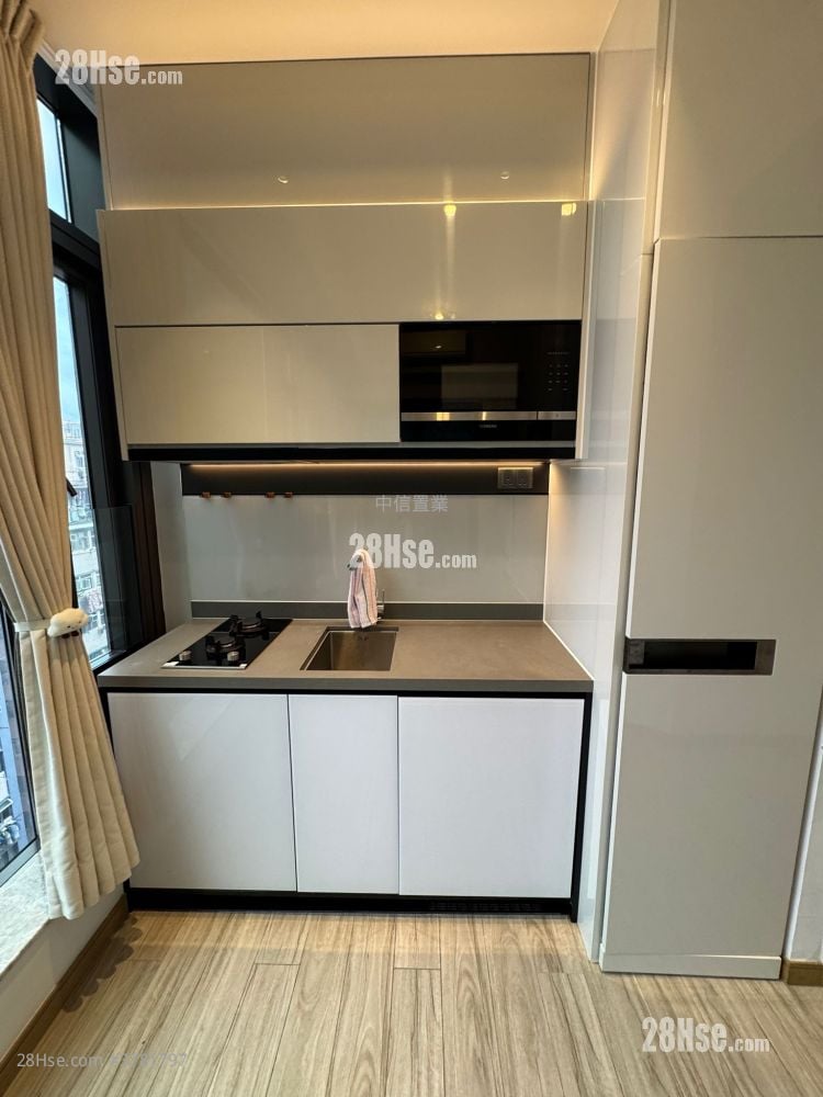 The Vantage Rental Studio , 1 Bathroom 218 ft²