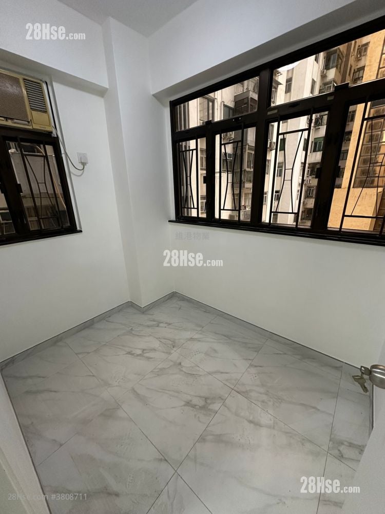 Chee On Building Rental 2 Bedrooms , 1 Bathroom 465 ft²