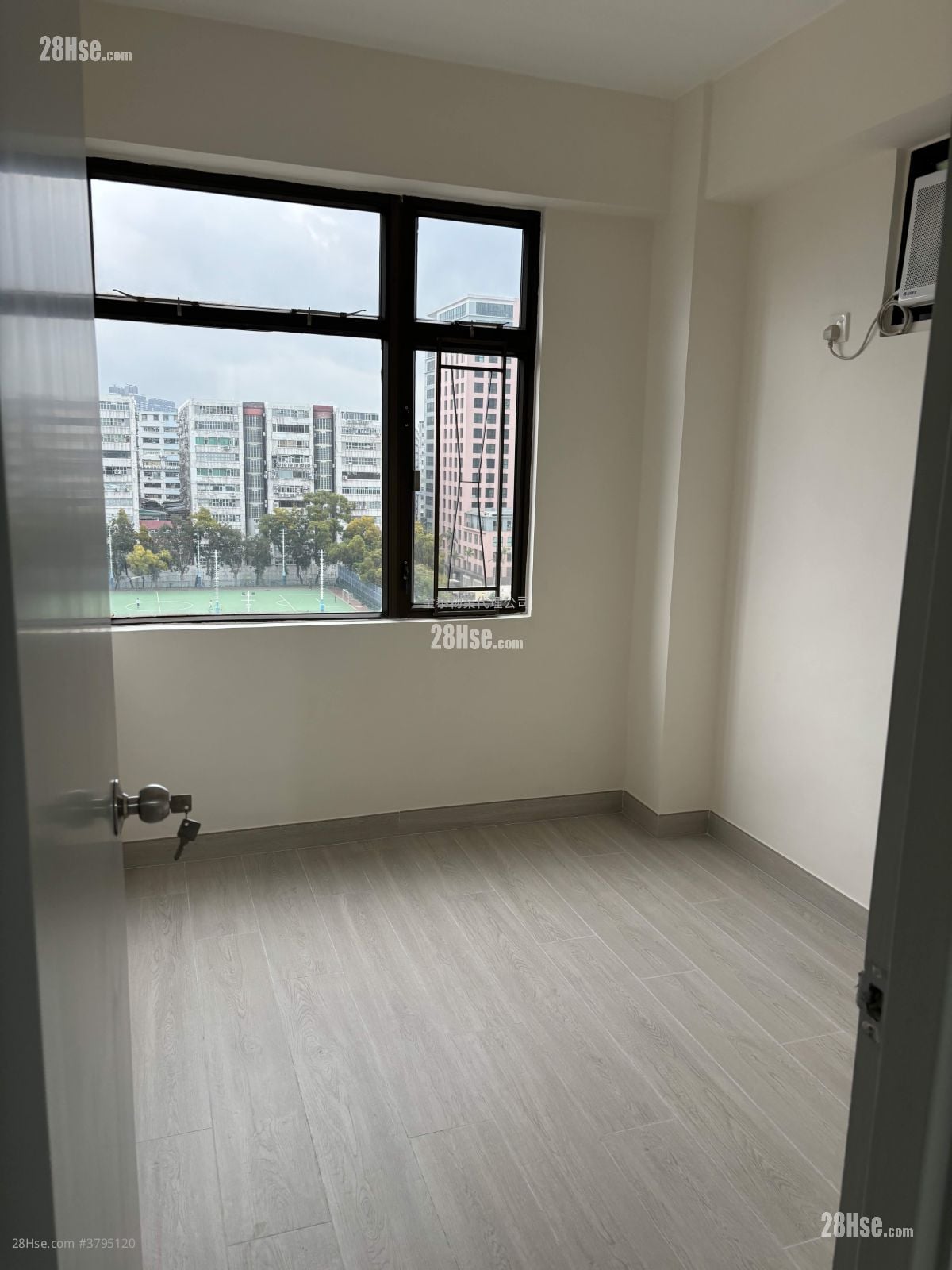 Fook Chi Building Rental 3 Bedrooms , 1 Bathroom 513 ft²
