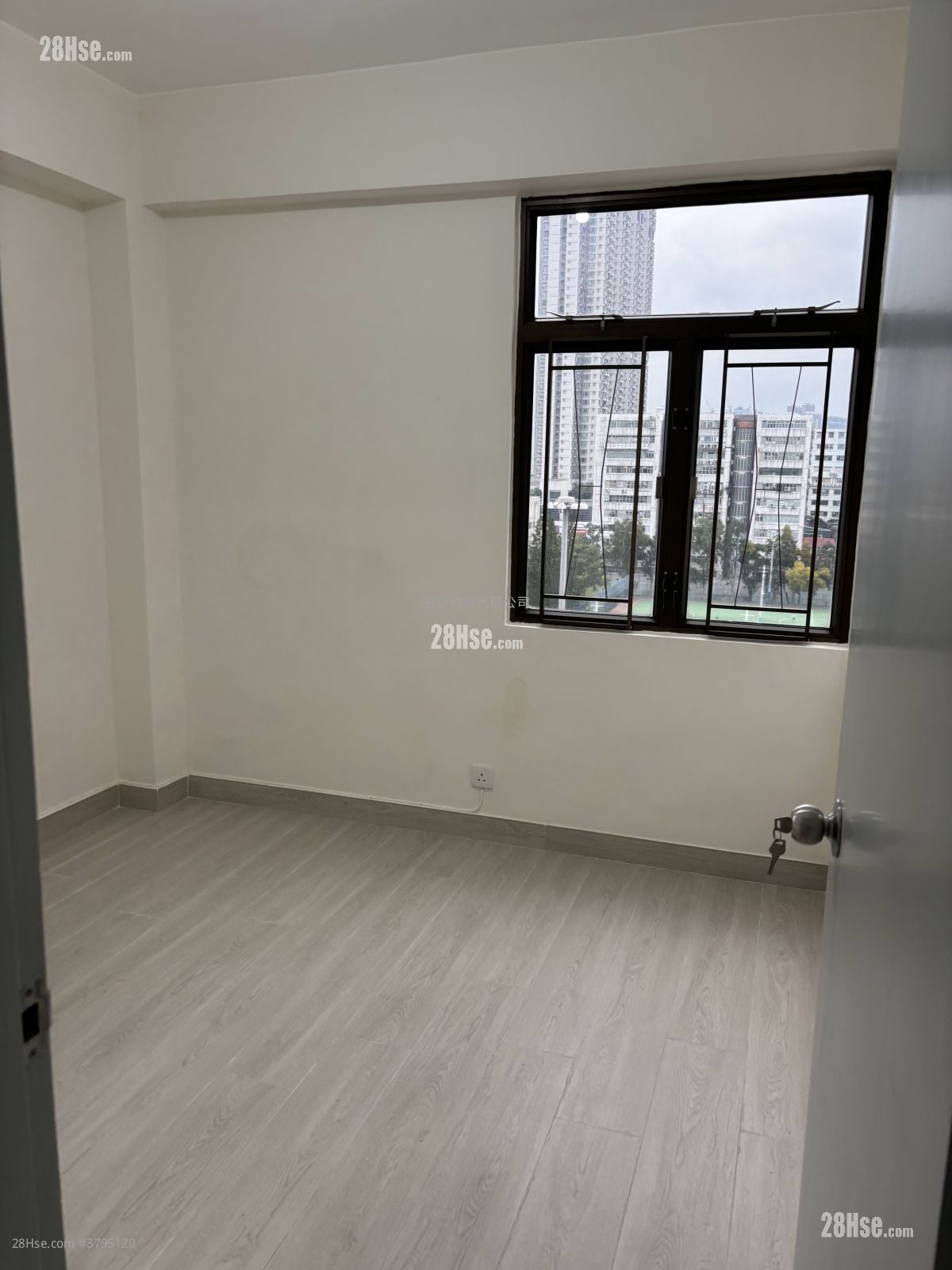 Fook Chi Building Rental 3 Bedrooms , 1 Bathroom 513 ft²